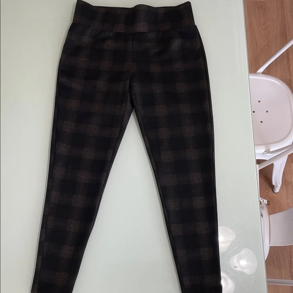Zac & Rachel Black and Brown Plaid Leggings